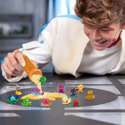 Figurki Mr Beast Lab - Rój Mega Lab 12-pak Figurki Mr Beast Lab - Rój Mega Lab 12-pak
