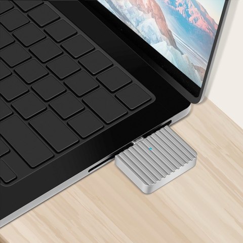 Micro kieszeń USB3.2 1x Gen2, USB-C, PCOe NVMe Micro kieszeń USB3.2 1x Gen2, USB-C, PCOe NVMe