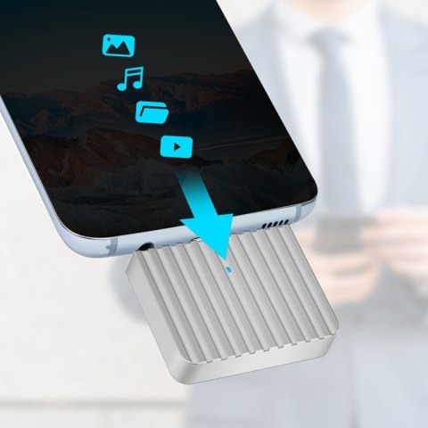 Micro kieszeń USB3.2 1x Gen2, USB-C, PCOe NVMe Micro kieszeń USB3.2 1x Gen2, USB-C, PCOe NVMe