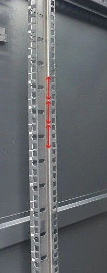 Szafa rack 42U 800x800mm czarna stojąca Szafa rack 42U 800x800mm czarna stojąca